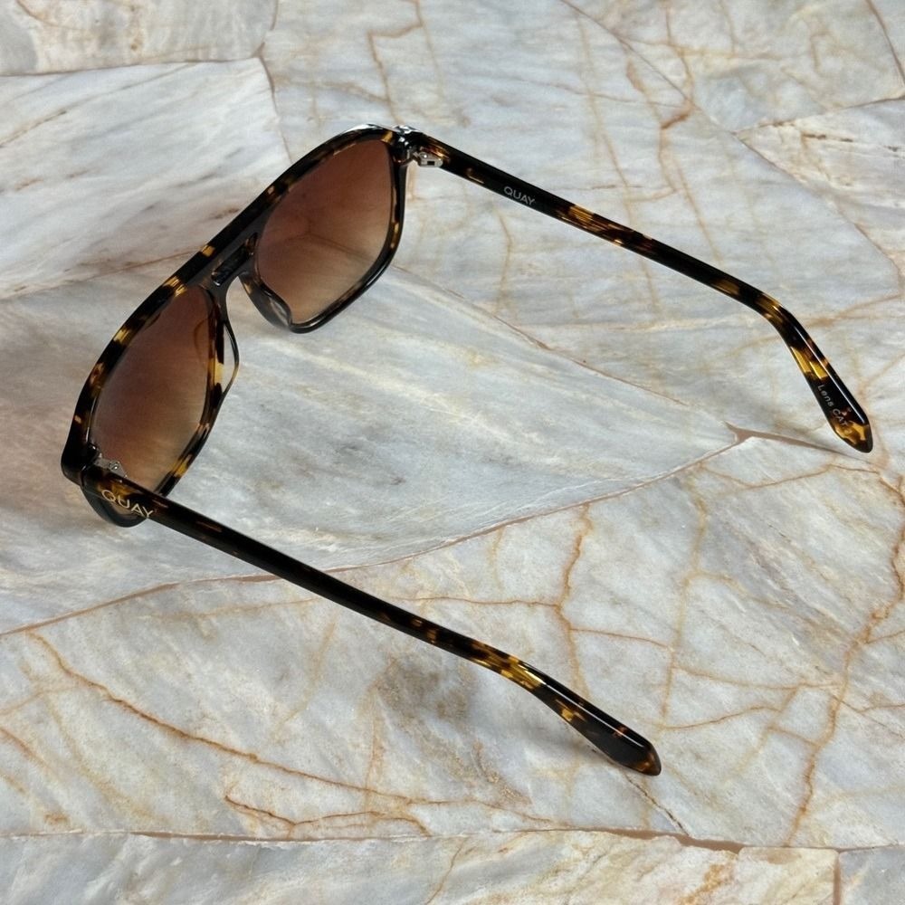 Quay Australia On The Fly Tortoise Shell Aviator Sunglasses Brown Gradient Lens - Picture 11 of 14